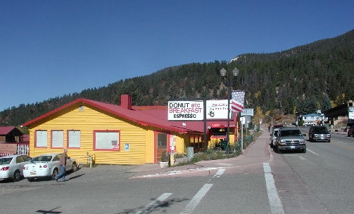 The Hole Thing Donut Shop – Red River, New Mexico (CLOSED)